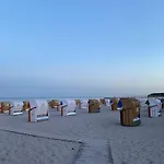 Frisch Renoviert Kuestenbude Seepferdchen Groemitz